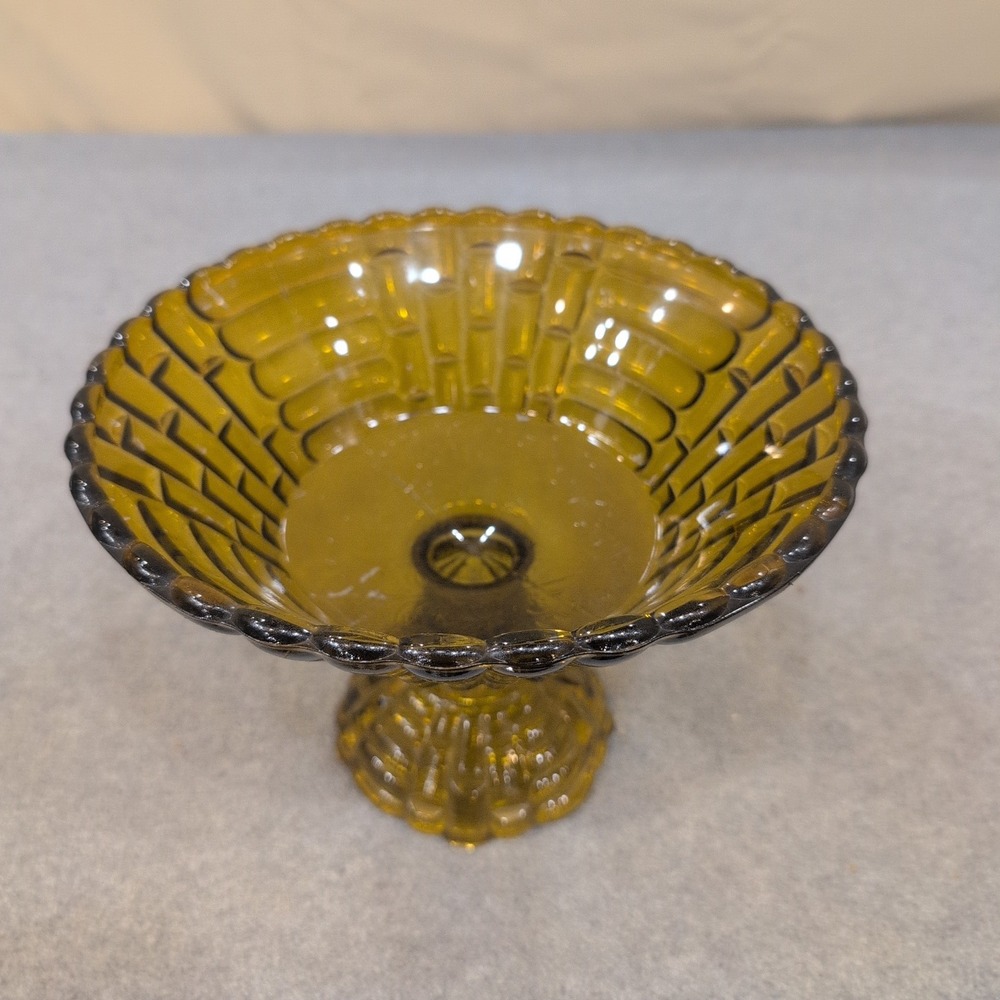 Vintage Olive Green Glass Compote Basketweave Scalloped Pedestal Candy Dish - Picture 2 of 8